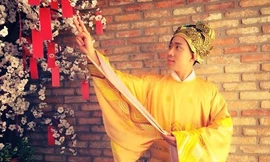 Trấn Thành chia sẻ những hình ảnh trong trang phục cổ trang khiến fans thích thú.