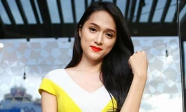 Hương Giang Idol mặc váy bị nghi là 'nhái' thiết kế của Dior.