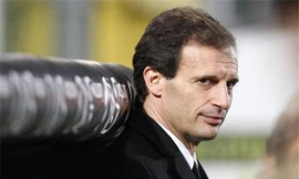 HLV AC Milan bị rao bán trên eBay với giá... 1 euro