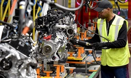 Ford sẽ cắt giảm 7.000 nhân công trong thời gian tới