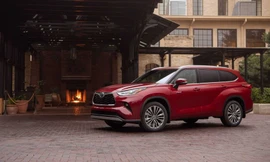 Toyota sắp tung thêm mẫu xe Grand Highlander?