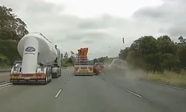 Ôtô chở ma túy gây tai nạn liên hoàn