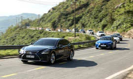 Hành trình chinh phục đèo Hải Vân cùng Lexus IS