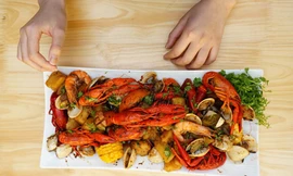 Món tôm hùm đất vẫn trên thực đơn của nhà hàng Hà Nội, Sài Gòn