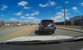 Tài xế xe sang Range Rover phanh đột ngột, 'cố tình gây hấn'