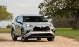 Triệu hồi Toyota Highlander 2020 gặp lỗi có thể chết máy đột ngột