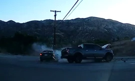 Sẽ ra sao khi xe Mercedes đấu đầu Ford F-150?