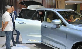 Doanh số ôtô tăng mạnh trong tháng 11