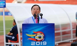 Ông Lê Xuân Sơn, Tổng Biên tập Báo Tiền Phong, Trưởng BTC trận đấu phát biểu khai mạc