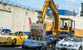 Philippines phá hủy hàng loạt siêu xe đẳng cấp