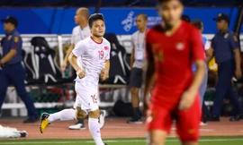 Quang Hải chưa kịp ra sân thì trọng tài thổi còi hết trận chung kết