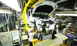 Bên trong nhà máy GM ở tỉnh Rayong, Thái Lan. Ảnh: Bangkok Post