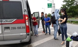 Xác định chủ xe khách 'dù' ném hành lý rồi đuổi khách xuống giữa đường