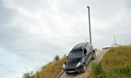 Các chú ý khi lái xe trên đường đèo dốc