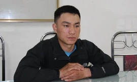 Nghi phạm Chảo Ông Khé tại cơ quan điều tra - Ảnh: Công an cung cấp