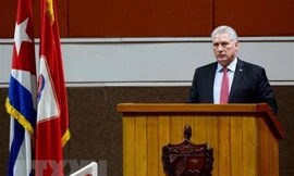 Ông Miguel Diaz-Canel, người vừa được bầu làm Bí thư thứ nhất Đảng Cộng sản Cuba (PCC), phát biểu tại phiên bế mạc Đại hội lần thứ VIII PCC, ở La Habana, ngày 19/4/2021. (Nguồn: AFP/TTXVN)