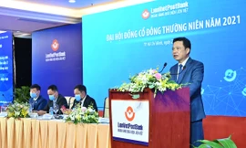 LIENVIETPOSTBANK chia cổ tức 12% bằng cổ phiếu, ông Nguyễn Đức Thụy được bầu vào HĐQT