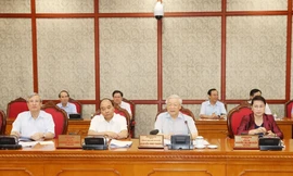 Bộ Chính trị làm việc với Ban Thường vụ Thành ủy Cần Thơ