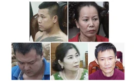 Các đối tượng đánh bạc qua mạng bị bắt giữ.