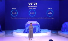 VinFast trình làng thêm 3 SUV chạy điện, chuyển hướng ngừng sản xuất xe xăng