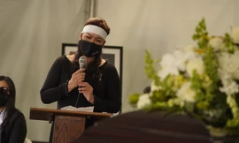 Dòng sổ tang 'đẫm nước mắt' của vợ để tưởng nhớ nghệ sĩ Chí Tài