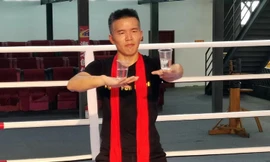 Cao thủ biểu diễn khí công ở Đại hội võ cổ truyền Trung Quốc