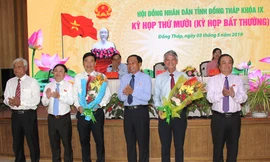 Lãnh đạo tỉnh Đồng Tháp chúc mừng ông Châu Hồng Phúc và ông Phạm Thiện Nghĩa