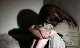 'Yêu' 17 lần với bạn gái dưới 13 tuổi