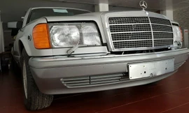 Xe Mercedes 33 năm tuổi còn 'mới cứng' định giá gần 4 tỷ đồng