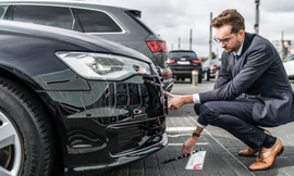 Dịch COVID-19 khiến doanh số ôtô ở châu Âu giảm mạnh