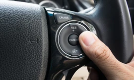 Hệ thống Kiểm soát Hành trình đang xuất hiện ngày càng nhiều trên ôtô phổ thông. Ảnh: Liveabout