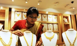 Vàng quốc tế đêm qua tăng nhẹ nhưng vàng trong nước sáng nay ít biến động. Nguồn ảnh: washingtontimes.com