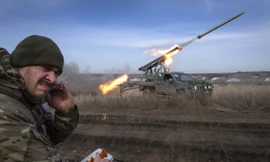 Nỗ lực xây phòng tuyến nhưng chưa hiệu quả, binh sĩ Ukraine nóng lòng chờ viện trợ từ Mỹ
