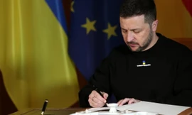 Xung đột Nga - Ukraine ngày 16/4: Tổng thống Ukraine Zelensky bãi nhiệm nhiều quan chức an ninh