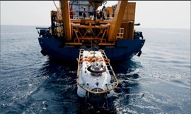 Tàu cứu hộ tàu ngầm tại vùng biển sâu DSVR của Ấn Độ. Ảnh: Twitter