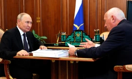 Tổng thống Putin nói Nga cần tăng cường sản xuất các loại vũ khí mới nhất