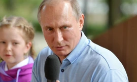 Tổng thống Nga Vladimir Putin cho biết các gia đình cần ít nhất ba con