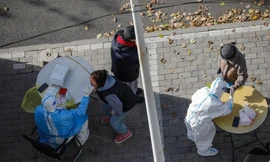 Trung Quốc ghi nhận số ca mắc mới COVID-19 cao chưa từng thấy