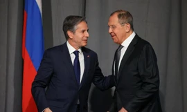 Ngoại trưởng Nga - Mỹ gặp nhau 'tháo ngòi' xung đột Ukraine