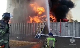 Xung đột Nga - Ukraine ngày 5/2: Khoảnh khắc thùng dầu ở Nga phát nổ vì máy bay không người lái