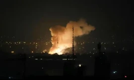 Mỏ khí đốt lớn nhất thế giới ở Iran bốc cháy sau cuộc tấn công của Israel