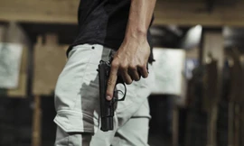 Ukraine sắp cho phép người dân dùng súng lục để tự vệ