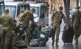 Binh sĩ được điều đến Melbourne (thủ phủ bang Victoria). Ảnh: Herald Sun