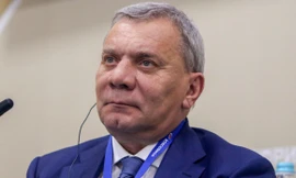 Nga - Trung Quốc muốn đặt nhà máy điện hạt nhân trên Mặt trăng