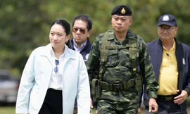 Chỉ huy quân đội Thái Lan khẳng định vẫn tin tưởng thủ tướng sau vụ rò rỉ ghi âm cuộc gọi