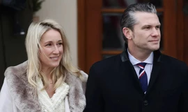 Vợ của Bộ trưởng Quốc phòng Mỹ gây tranh cãi