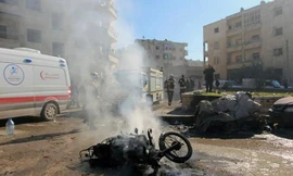 Idlib chưa ngơi tiếng súng bất chấp lệnh ngừng bắn. Ảnh: AP