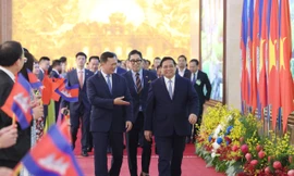 Việt Nam và Campuchia ký kết ba văn kiện hợp tác song phương