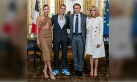 Từ phải sang: Phu nhân Brigitte, Tổng thống Pháp Macron, nam ca sĩ Justin Bieber, siêu mẫu Hailey Bieber Ảnh: Instagram