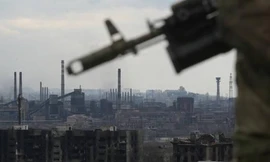 Tìm thấy một số binh sĩ hoảng loạn, có vấn đề về tâm lý trốn trong nhà máy Azovstal